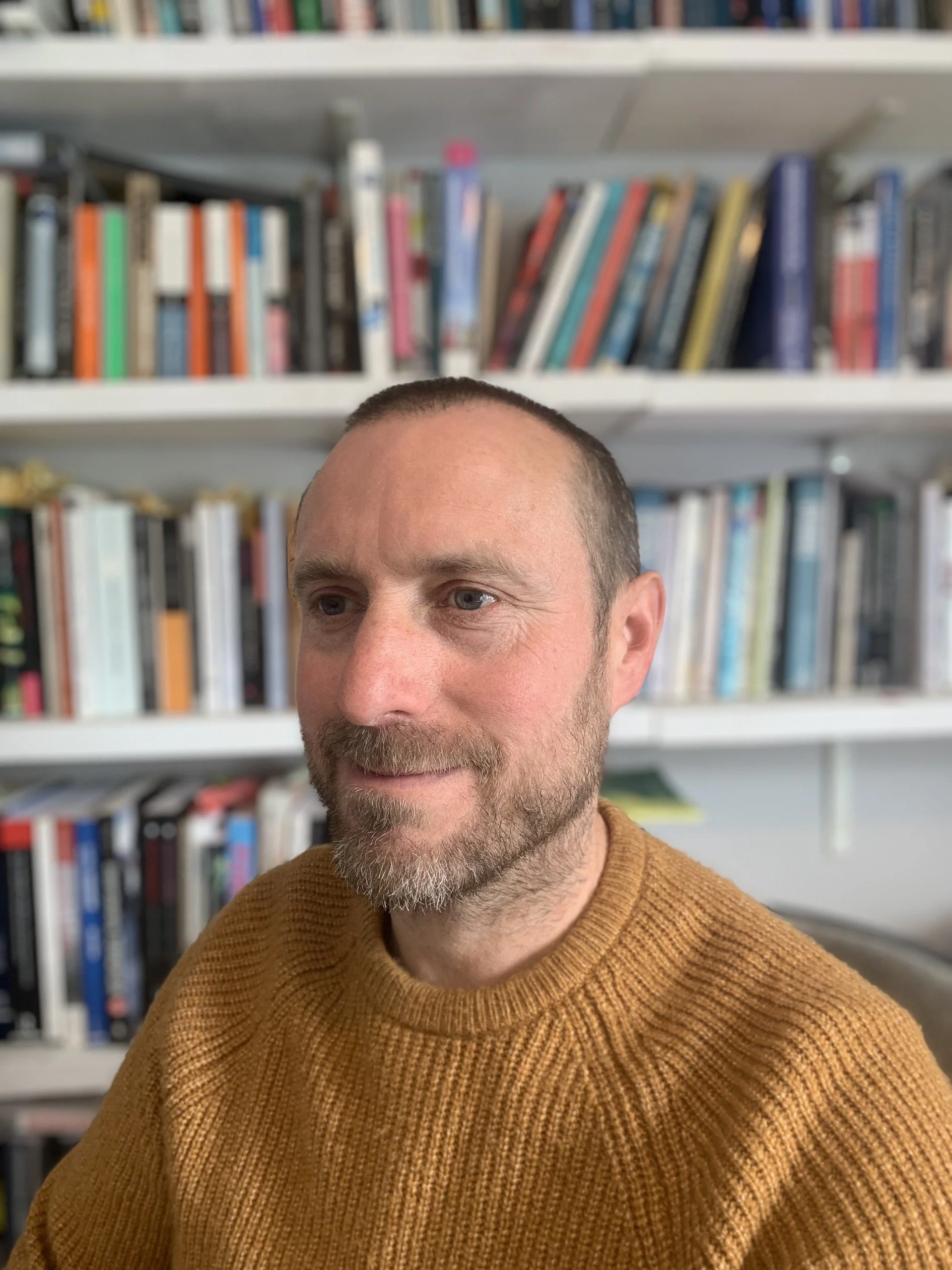 Dr Lee Jarvis